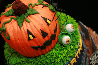 Halloween Birthday Cake on Halloween Birthday Cake