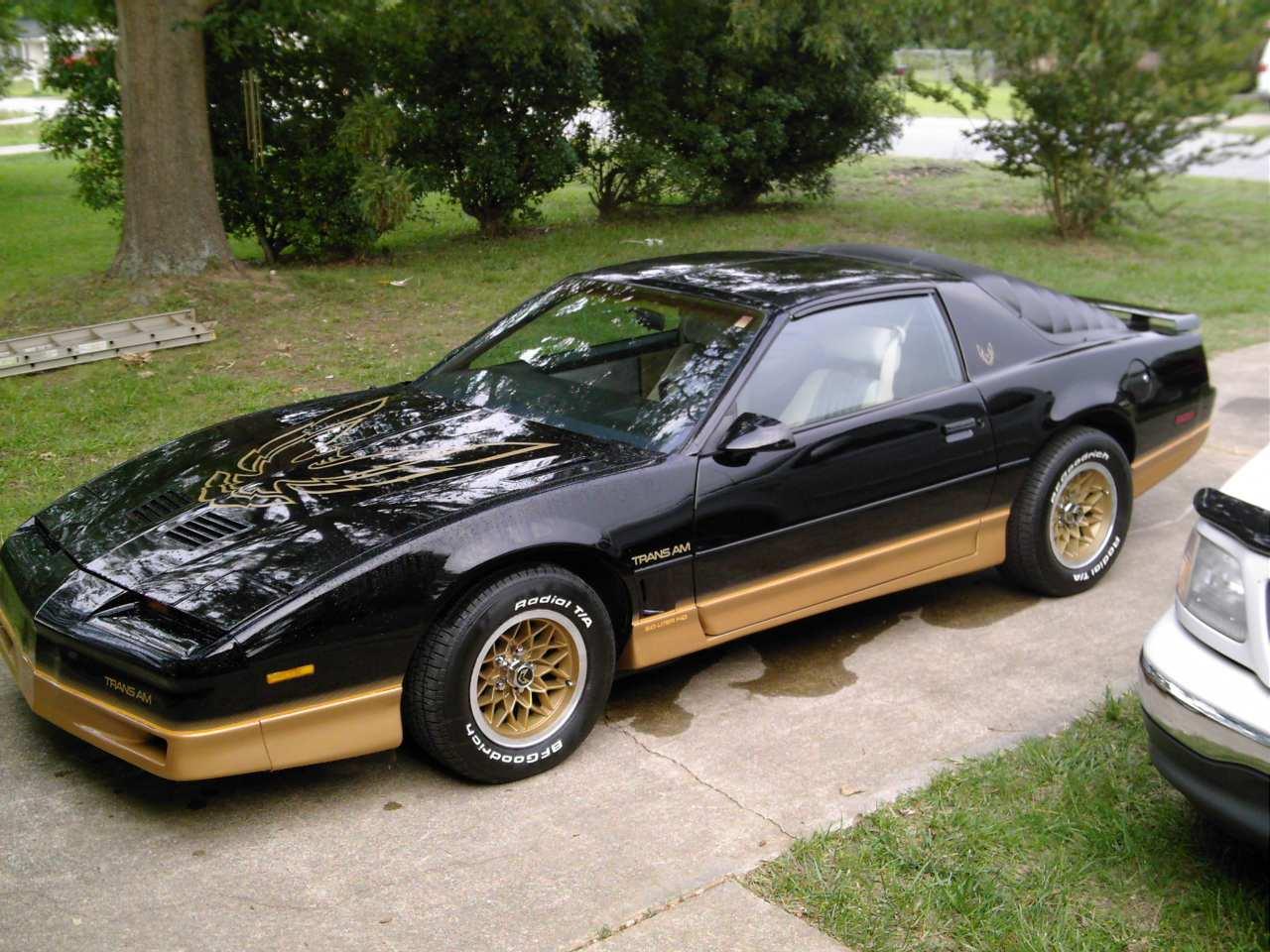 banditrw1985PontiacTransAm.jpeg
