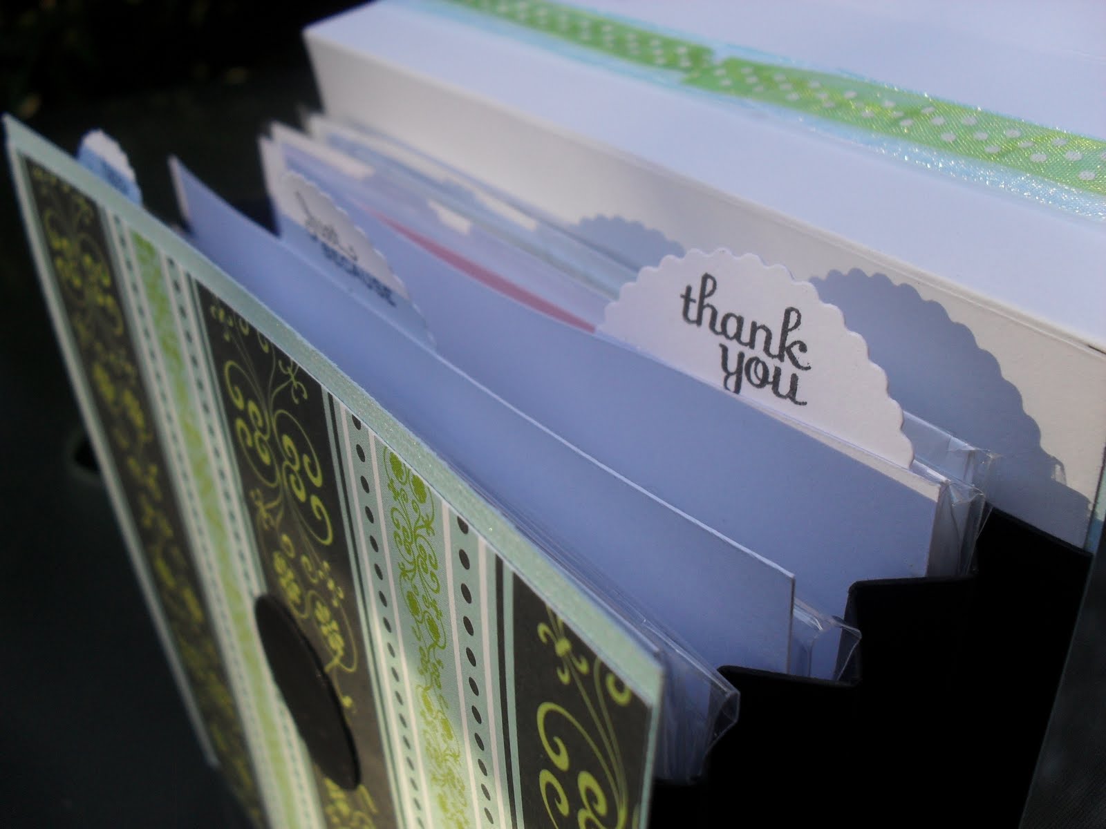 Dragonllew's Spot Accordion style card holder