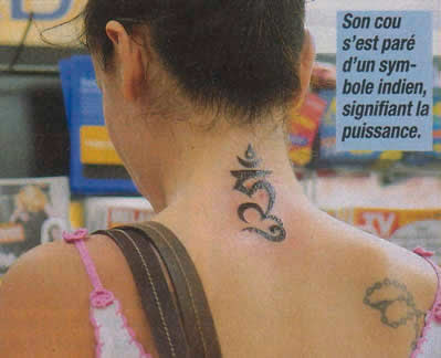 neck tattoos for girls. Girls Tattoos On Neck. tattoo