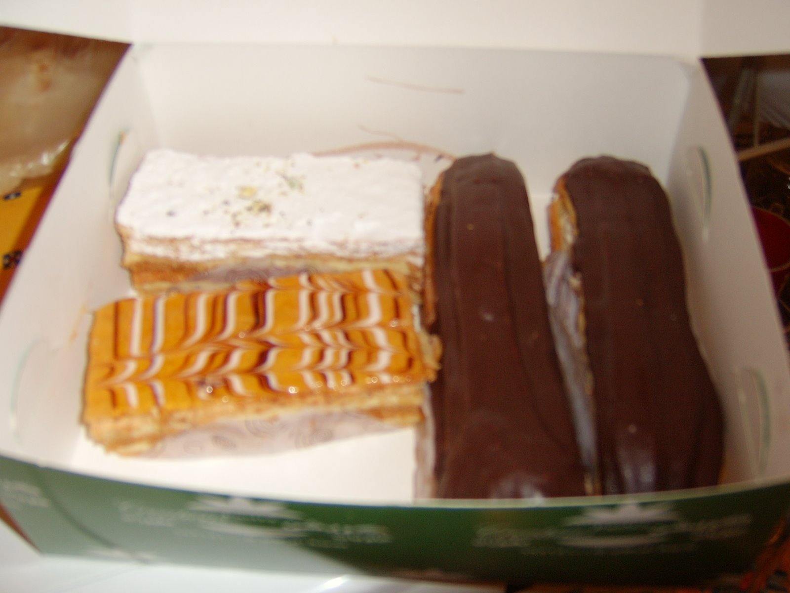 [gateaux.JPG]