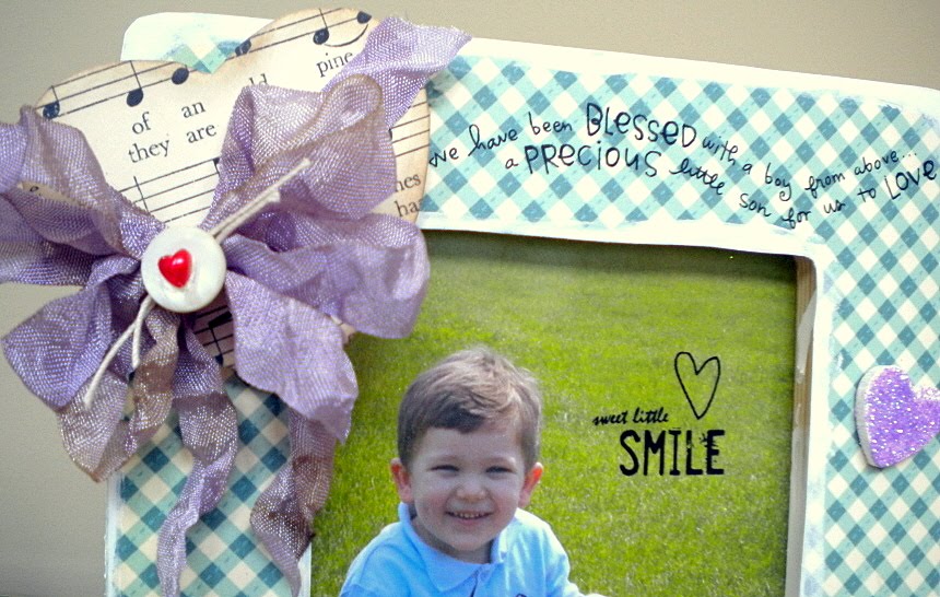 Creating from the Heart ♥ Love Frame ♥ Hearts, buttons and bows!