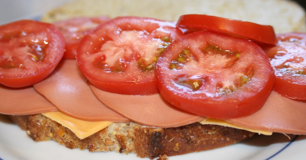 The Shenandoah Vegan Bologna Sandwich