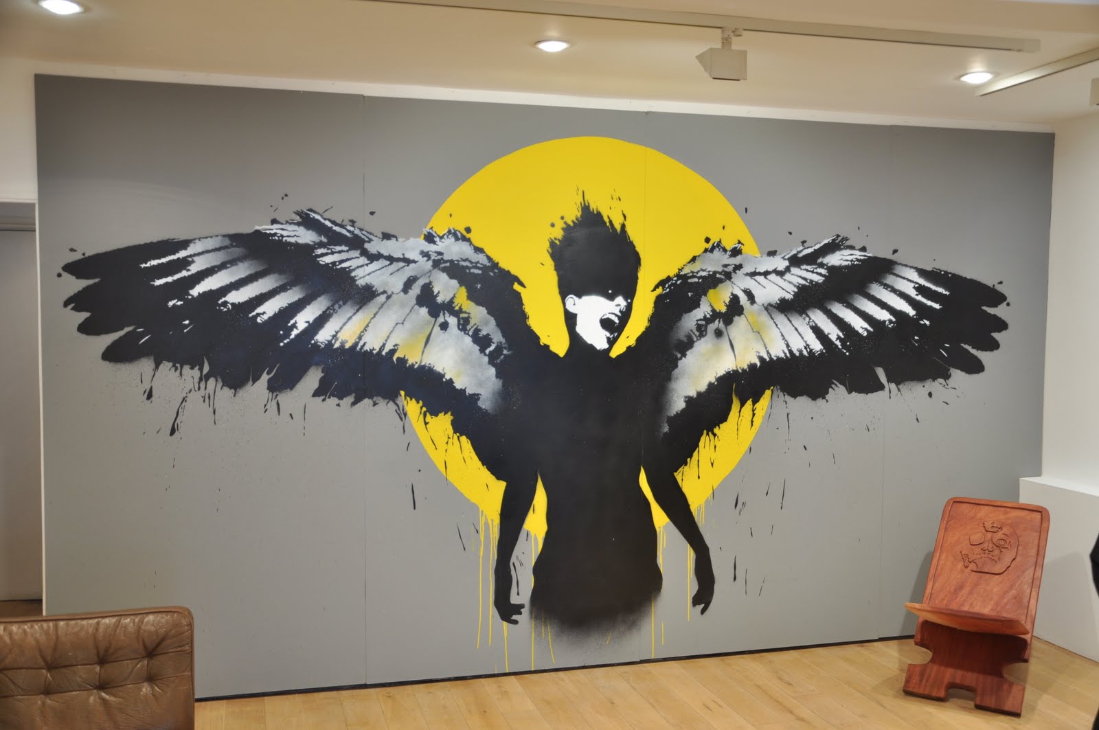 [Eelus+-+Icarus+wall.JPG]