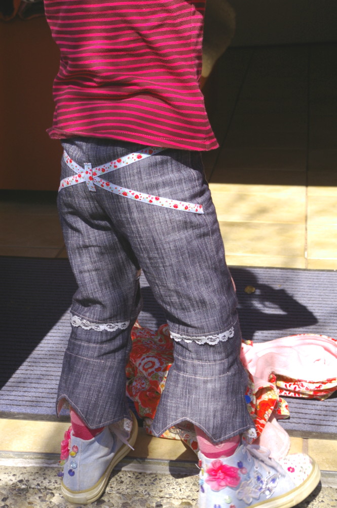 [Lotta+in+Röschenzorra.JPG]