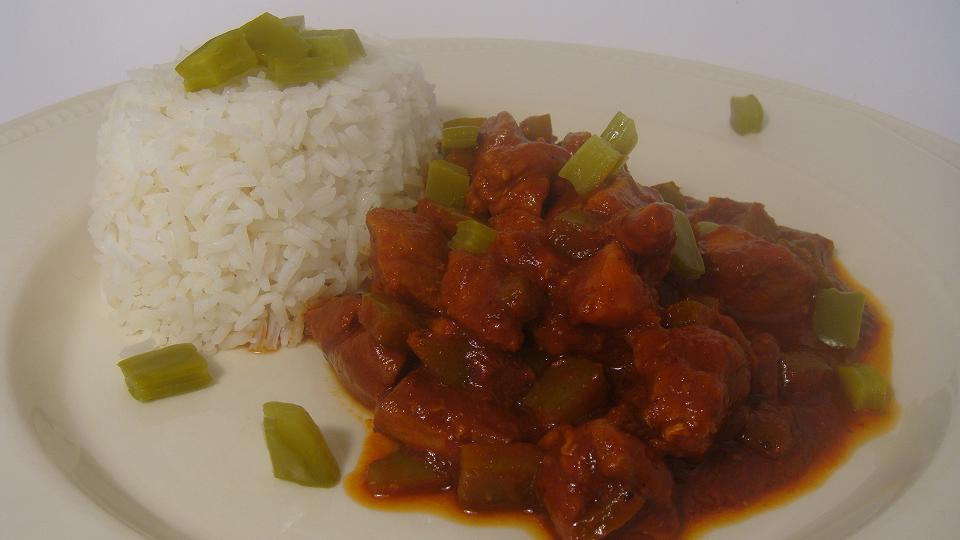 vive la vida NOPALES CON CARNE DE PUERCO Y CHILE COLORADO!!