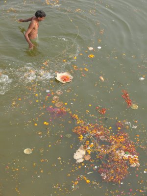 [River+Ganga.jpg]