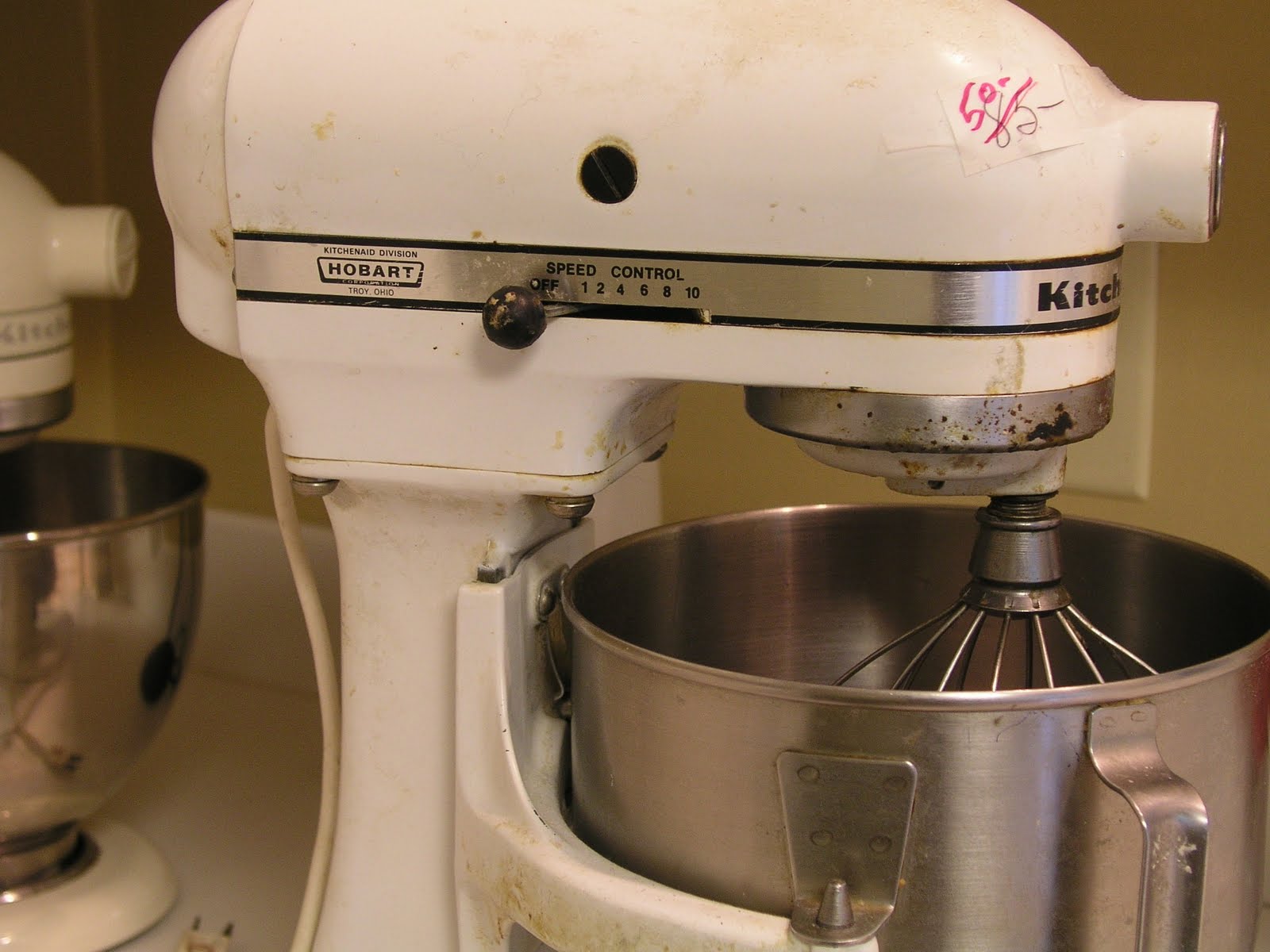 Vintage Kitchen Aid Hobart Stand Mixer Cream Model K45SS 10 Speed USA w/Bowl