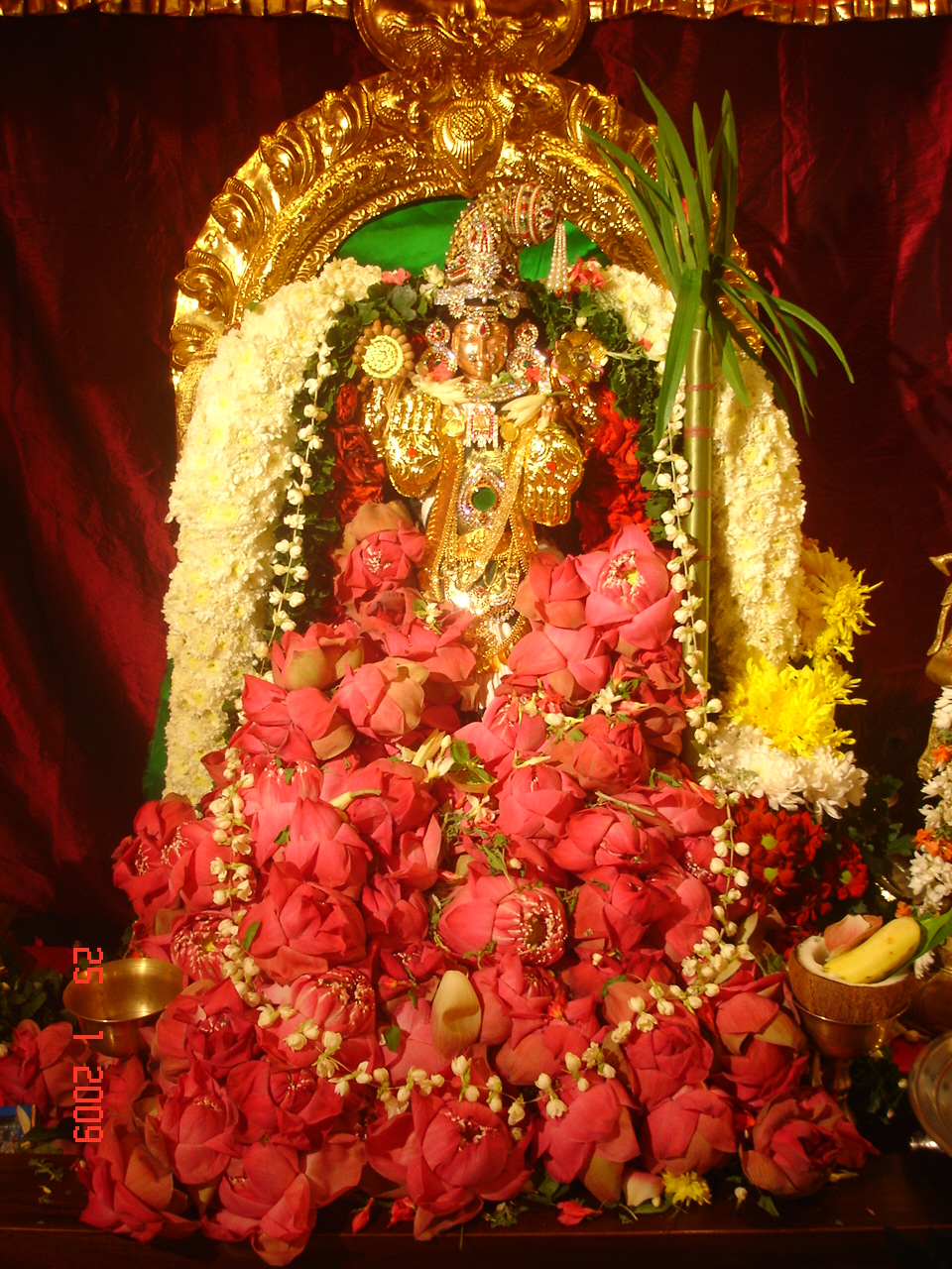 PADDU'S TIP HOUSE: SRI RAJARAJESWARI DEVI (Day-10) DASARA