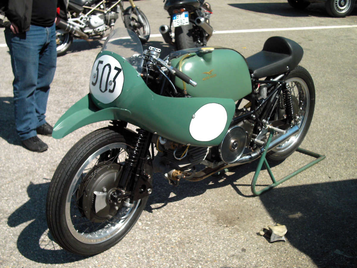 [Falcone+Guzzi+Race+(1).JPG]