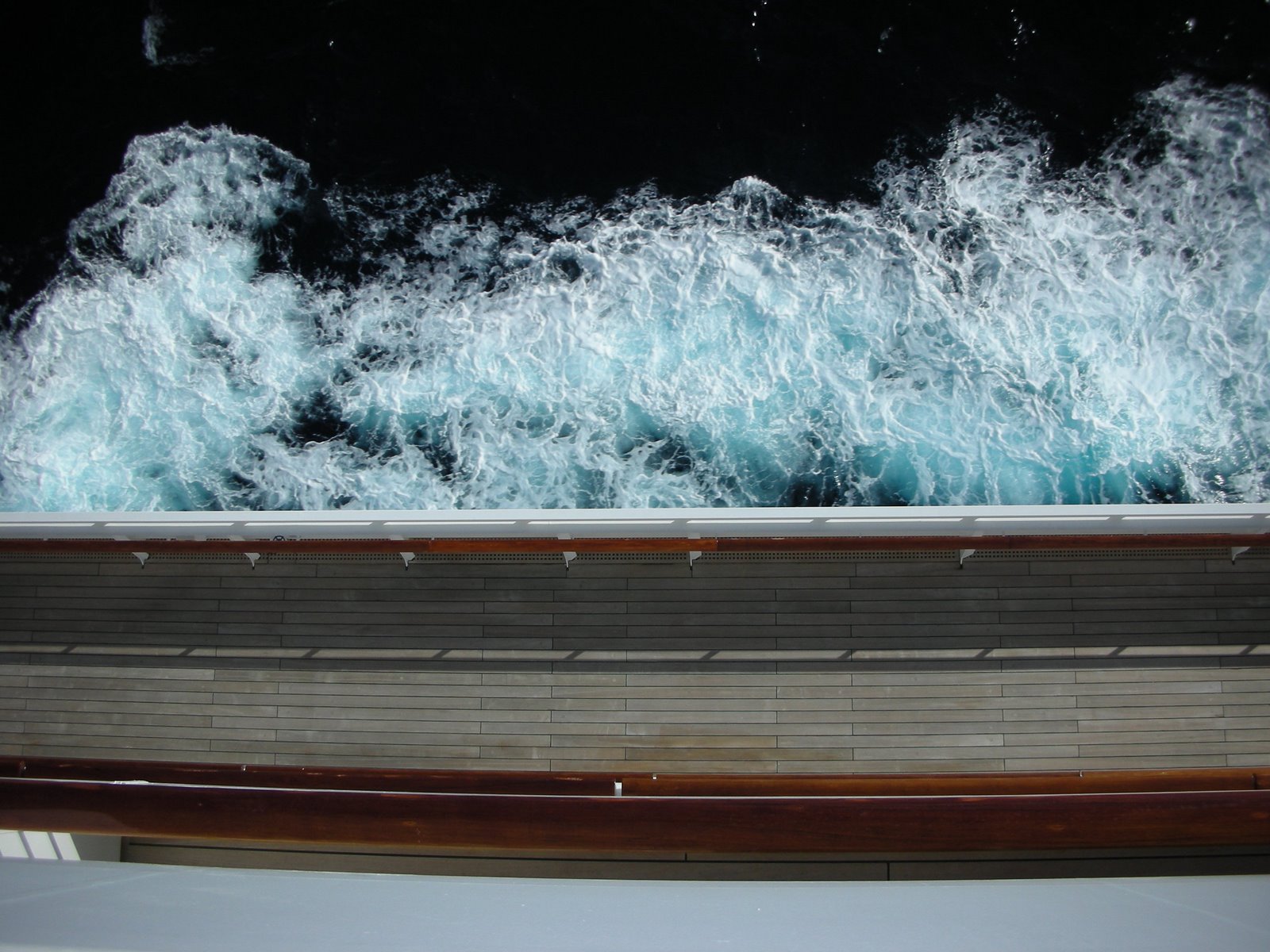 [DSCN2184.JPG]