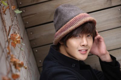 Nuevas Imágenes de Kim Hyun Joong Para Hotsun Chicken!! Kim+hyun+joong+hotsun+10