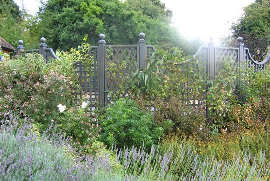 Total garden guide: Garden Design for Small Spaces