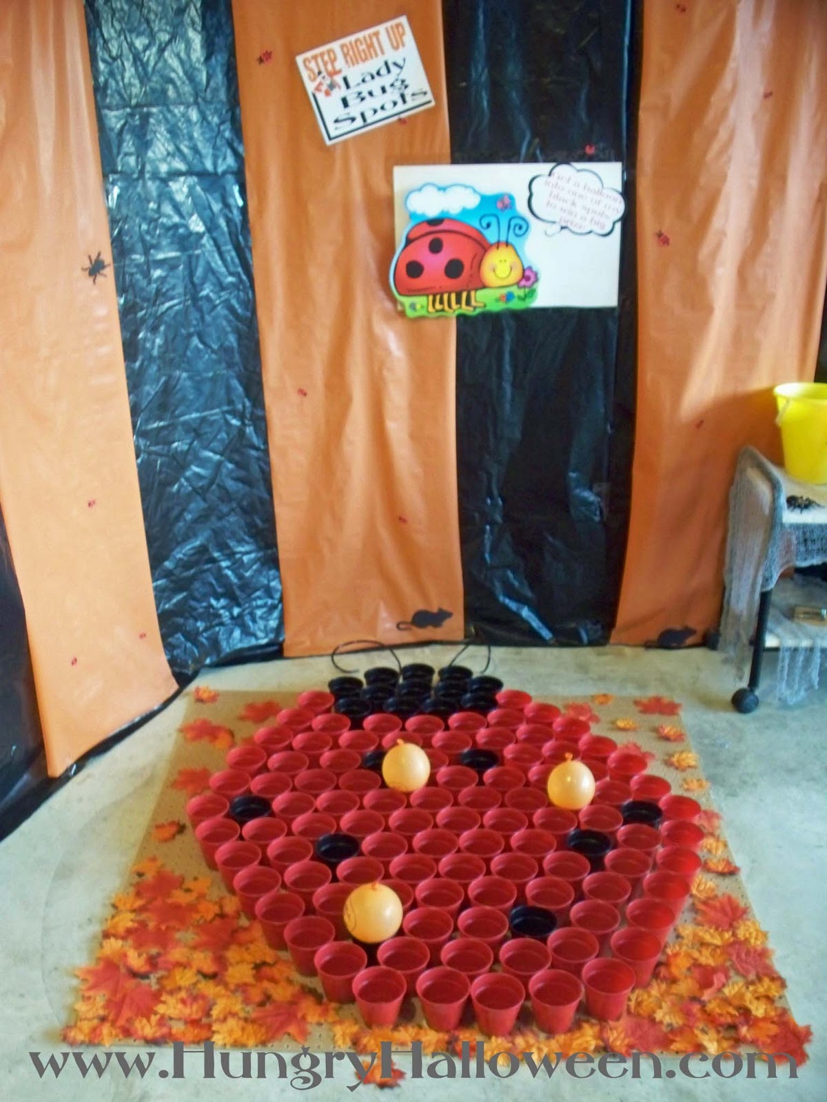 http://1.bp.blogspot.com/_qx-NMYtWq8Q/TMrIJDQ0-iI/AAAAAAAAAeM/j6xqcS3WUtw/s1600/Halloween%2BGames%2B-%2BLady%2BBug%2BSpots.jpg