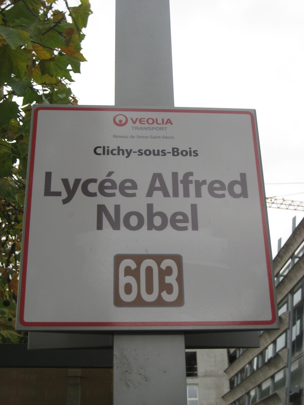 femme clichy sous bois