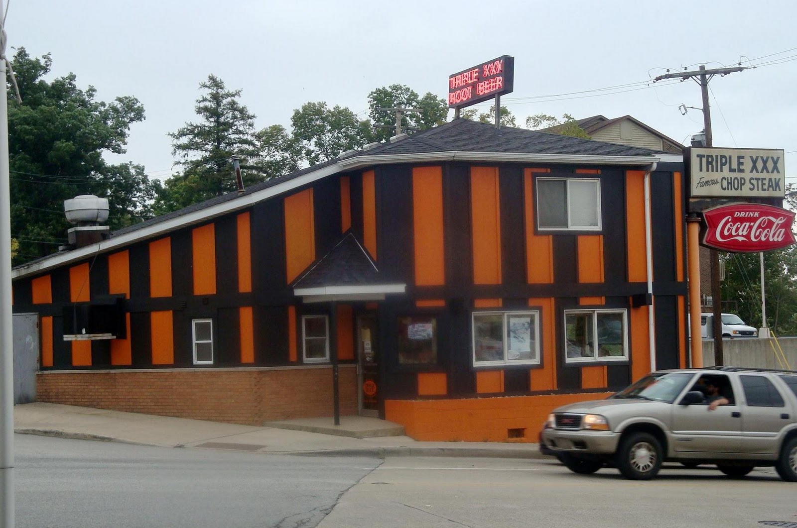 Indianapolis Restaurant Scene Road trip Triple XXX Lafayette