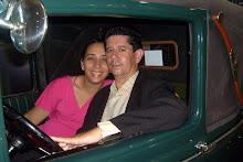 Wagner com a sua esposa Simone Fernandes, em Santos - SP