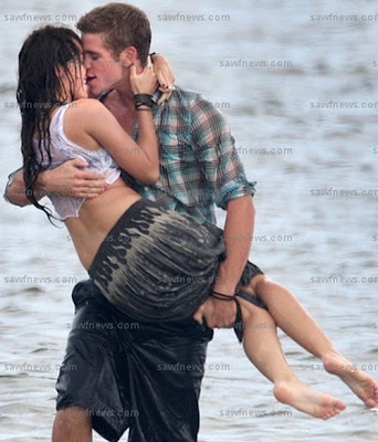 chris hemsworth and liam liam hemsworth. chris hemsworth and liam