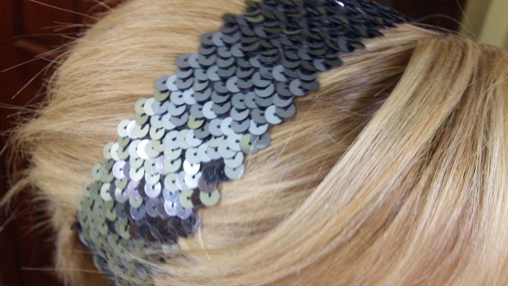 ) Crafty Mama DIY Sequin Headband