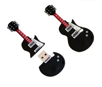 Llegan los USB del futuro xDDD Guitar+usb+flash+drive+1