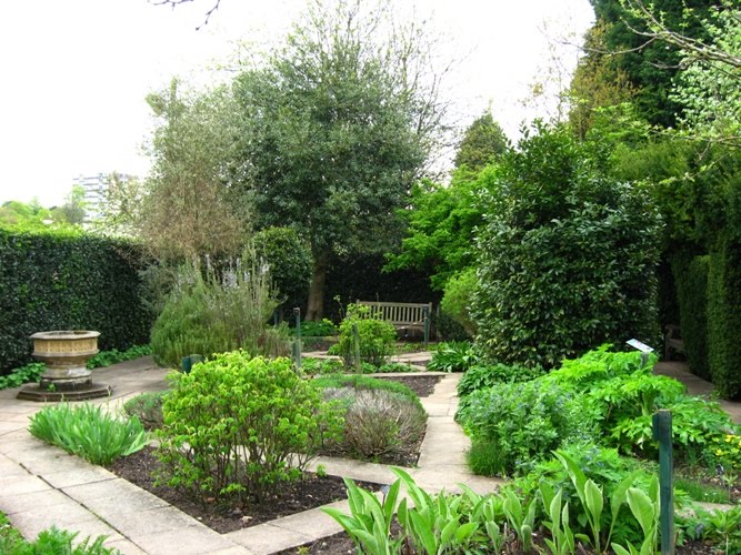 Ewa in the Garden 33 Photos of Birmingham Botanical Garden