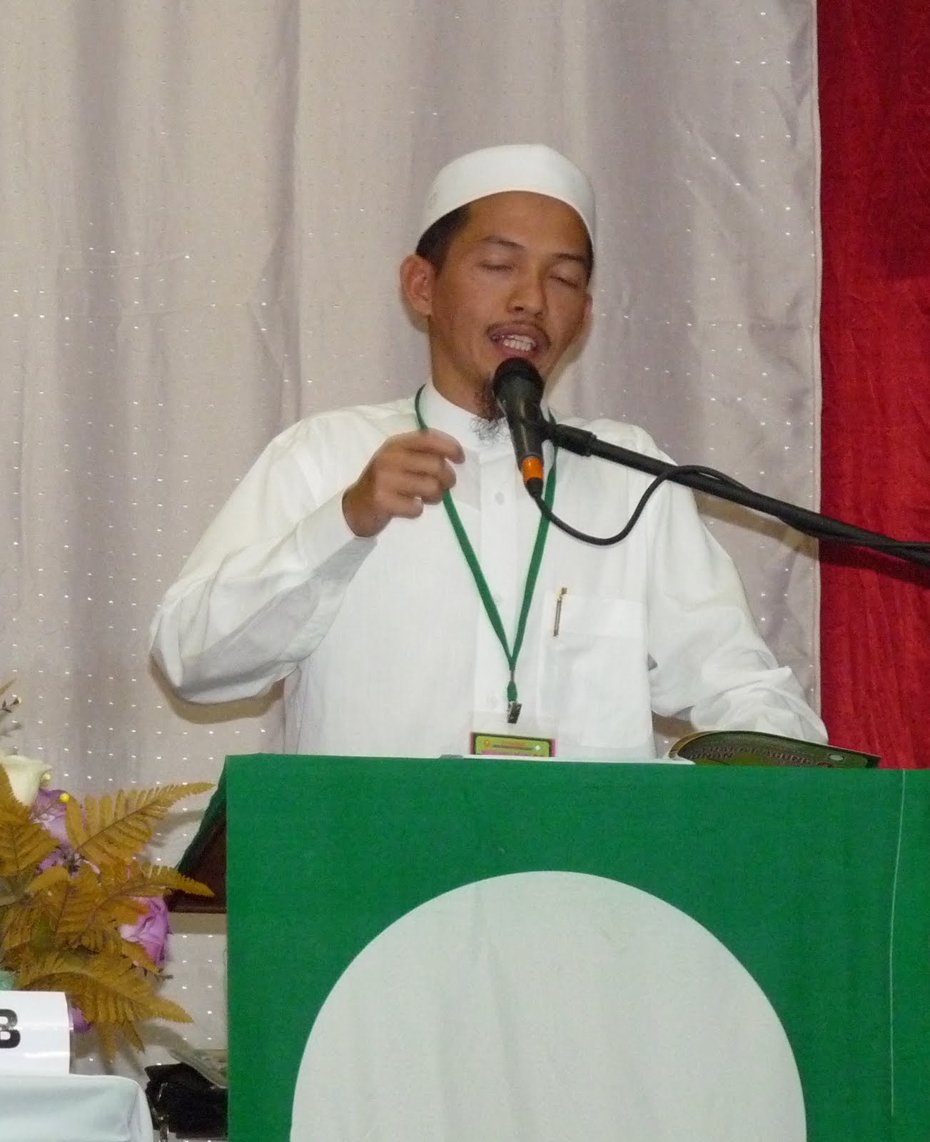[nikabduh2.JPG]