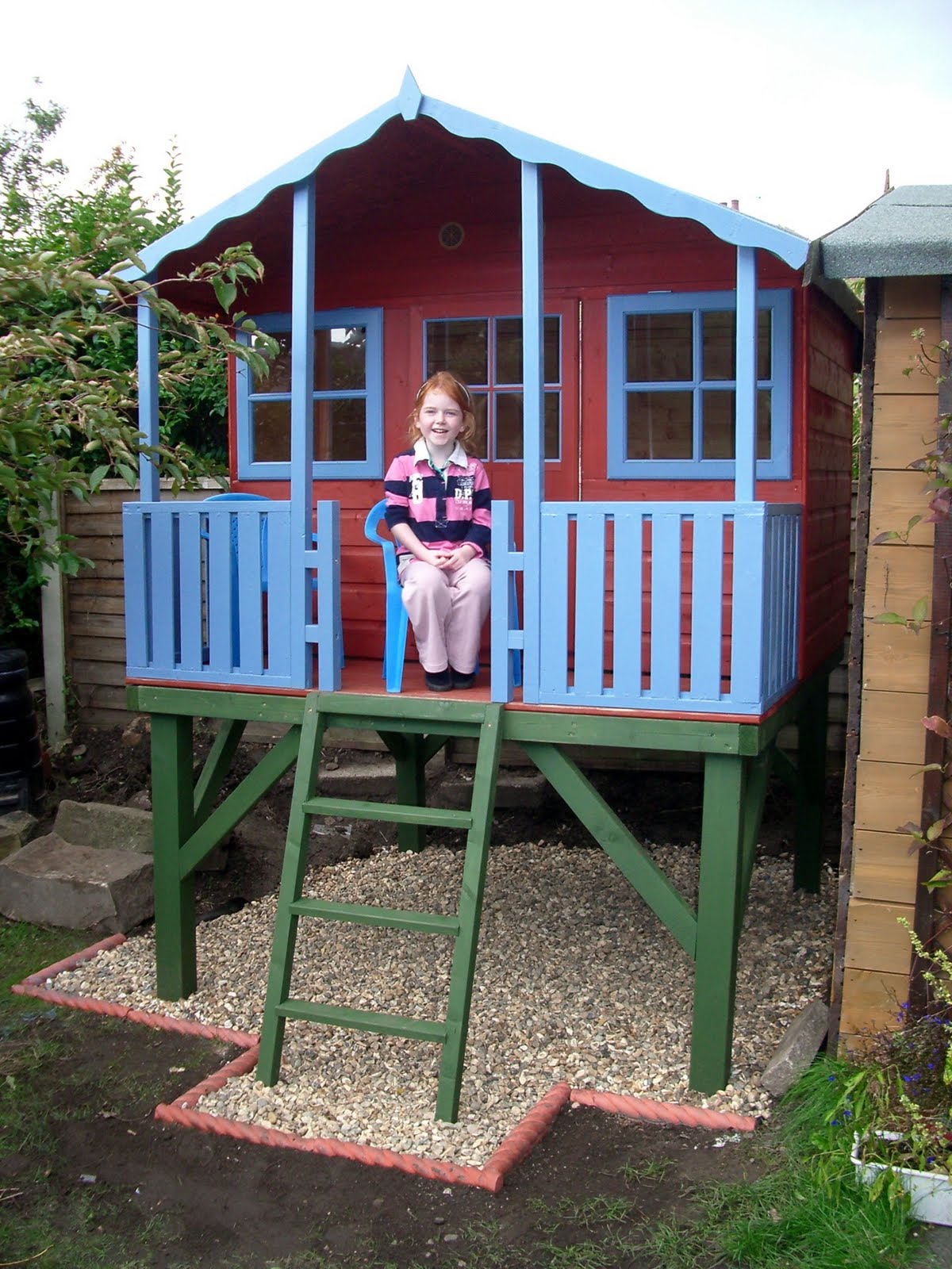 Blog spot IMOGENDYSON.CO.UK Stork Wendy House