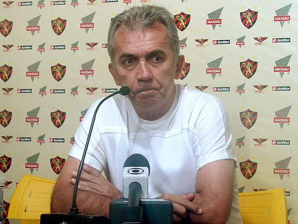 [Nelsinho+entrevitado.jpg]