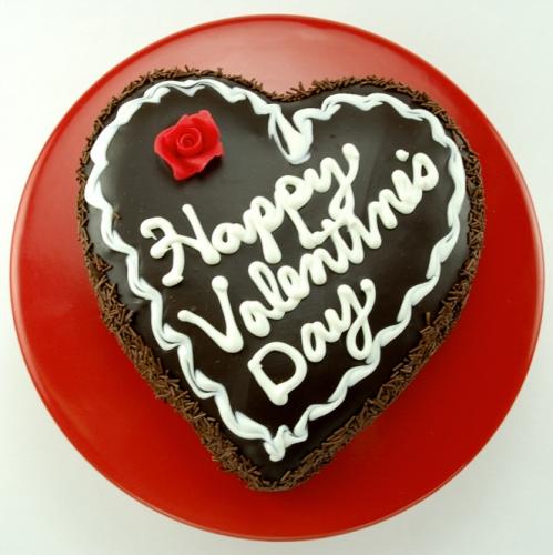 [happy-valentines-day-chocolate-fudge-cheesecake_499x500.jpg]