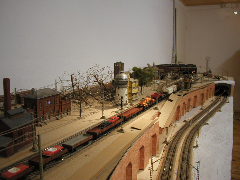 [Pips-Turntable.jpg]