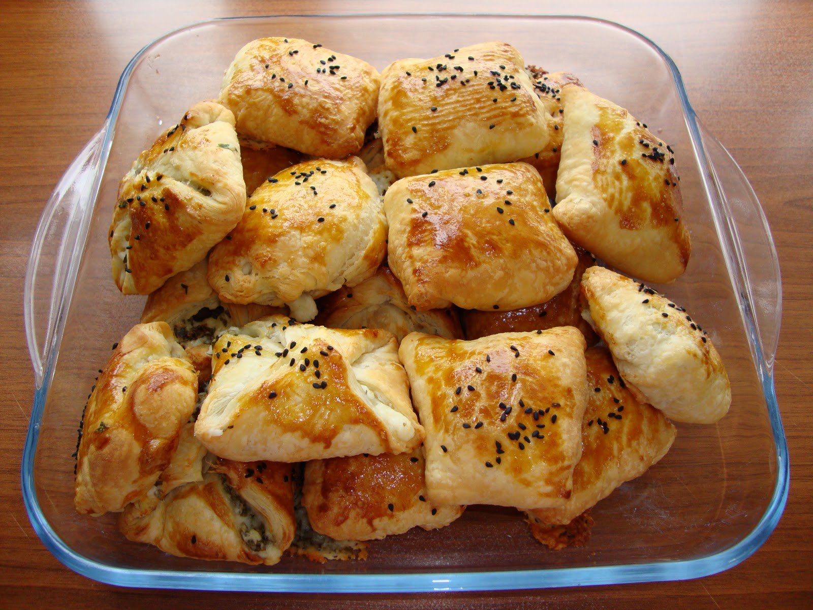 yemek tarifi ve örgü modelleri Sarıyer Böreği