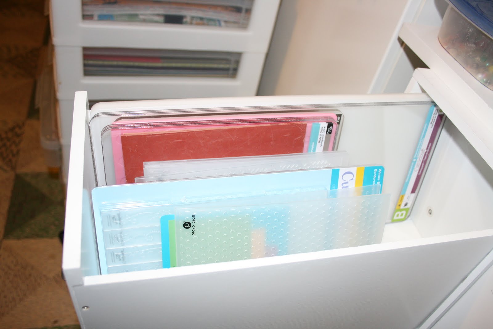 Some Stuff That Makes Me Happy Jet Max Cube/Embossing folder storage