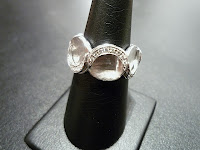 存在感のあるVendorafaのリング。