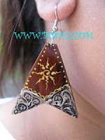 indonesian wooden jewellery earring