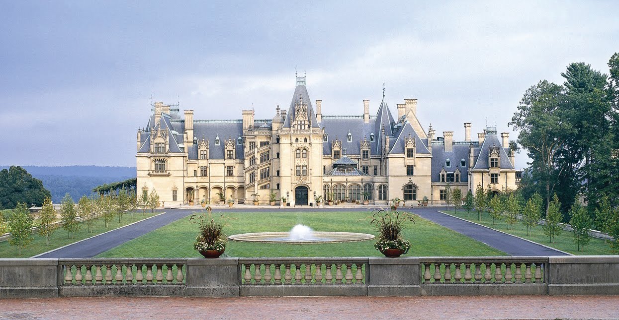 Biltmore Estate - North Carolina (Their house is bigger than yours) Biltmore Estate - North Carolina (Their house is bigger than yours)
