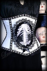 Louise Black and her amazing Victorian Anatomical ribcage corset