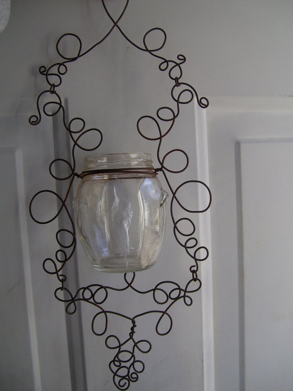 PeridotsGardenBlog How to Make a Wire Hanging Candle Holder!