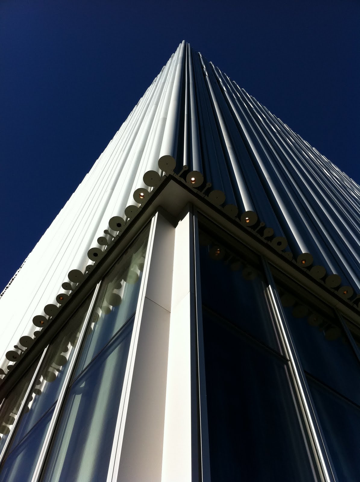 dzynr REM KOOLHAAS DeeWyly Theater Dallas