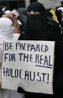 [muslims_threaten-holocaust-over-cartoon.jpg]