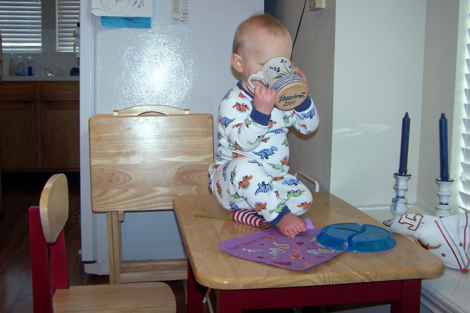 [Colter+on+the+table.jpg]