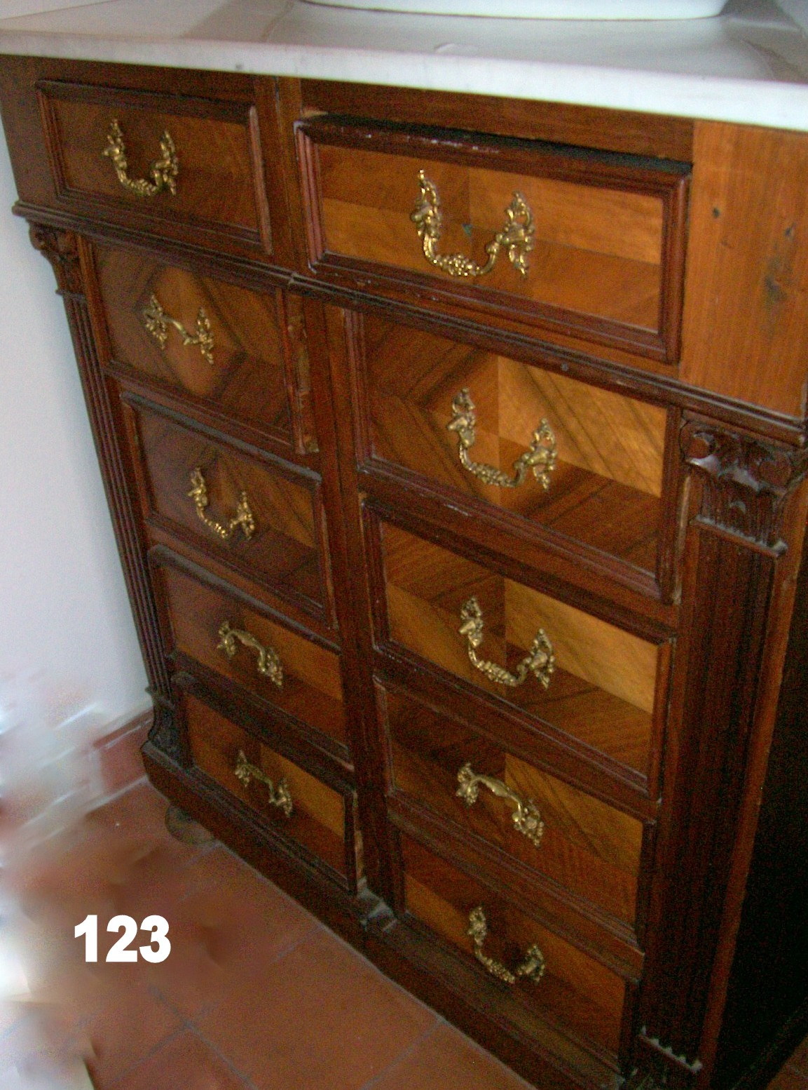 Antiguedades en Cordoba.Argentina Antiguedades.Muebles de Estilo.