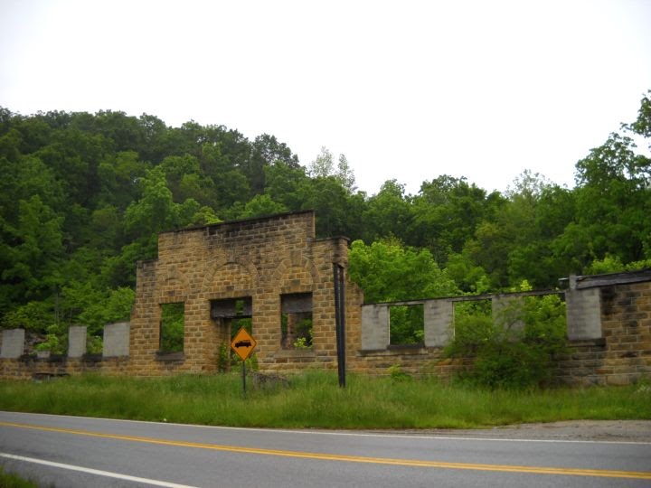 Vanishing Eastern Kentucky Old High School in Blaine, Lawrence County
