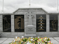 Derrybeg Monument