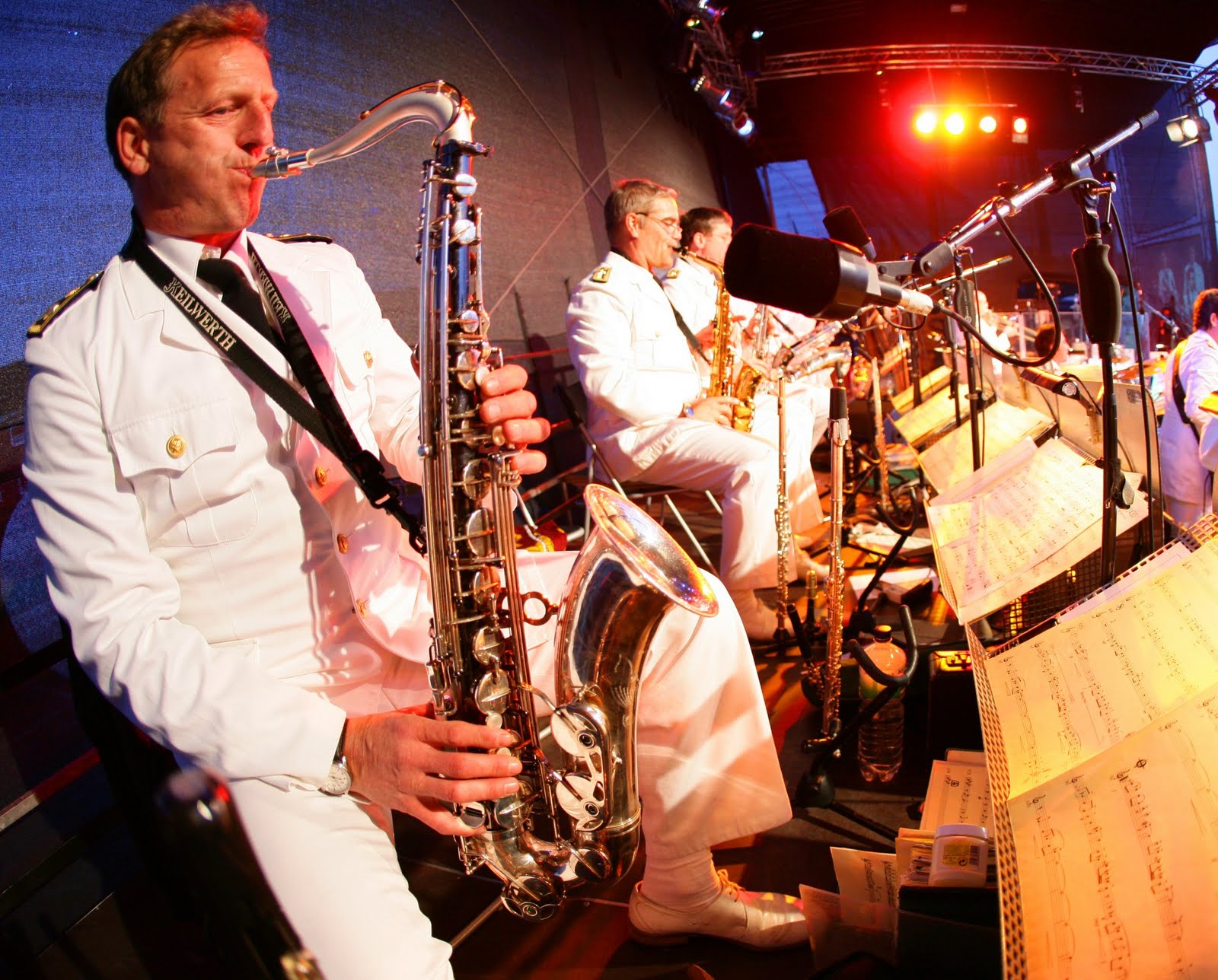 City Anzeiger Benefizkonzert Vereint Big Band Sound Mit Einer