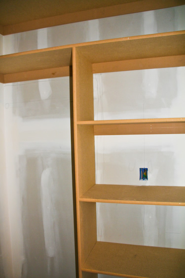 [shelves2-washroom-kalynskitchen.jpg]