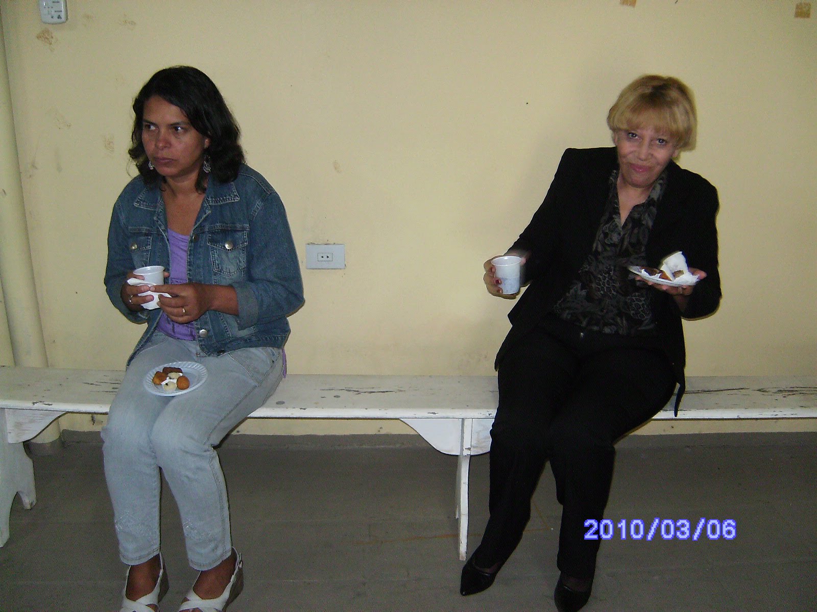[PICT2977.JPG]