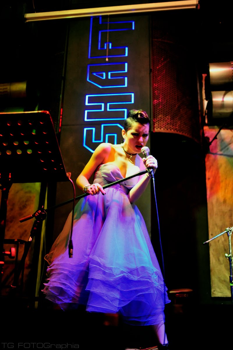 STYLEBOOM EDİTÖRYAL SÖYLEŞİ Özgür Masur İlkbahar 2011 Rocks!