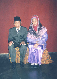 Abah H. Saidi Larau dan Ibu Hj. Saidi Larau