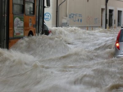 [Alluvione+in+Sardegna+3.jpg]
