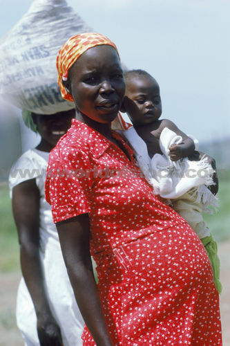 Women+giving+birth+to+a+child